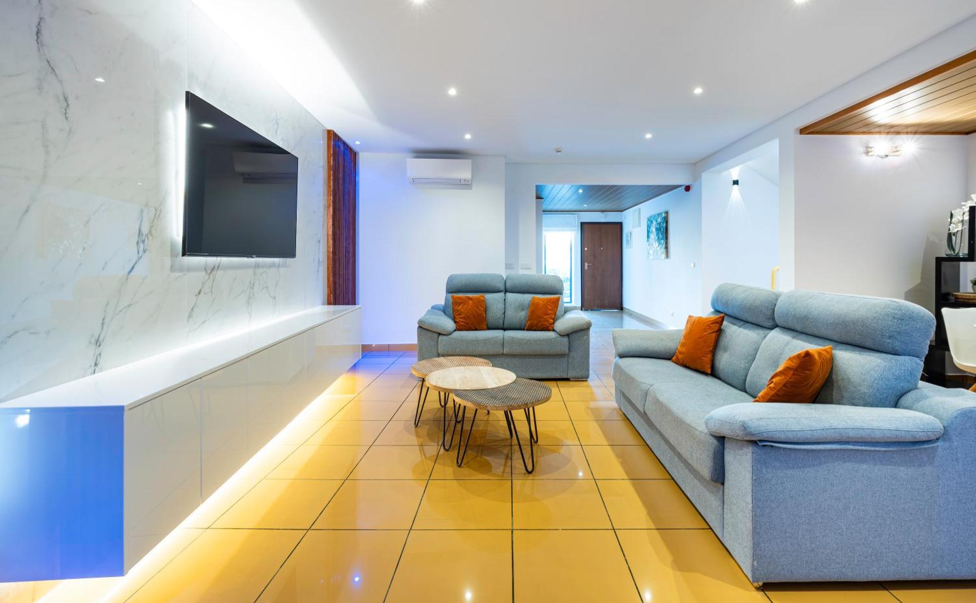 Ferienwohnung Penthouse 160Sqm Wide Terraces Pool View & Private Hot Tub & Parking Albufeira Exterior foto
